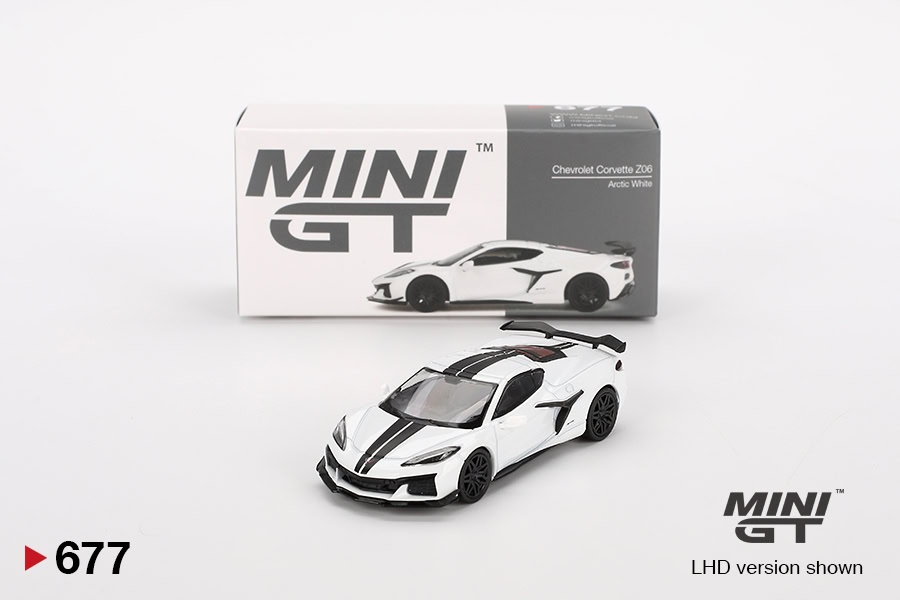1:64 Chevrolet Corvette Z06 Arctic White - obrazek 2