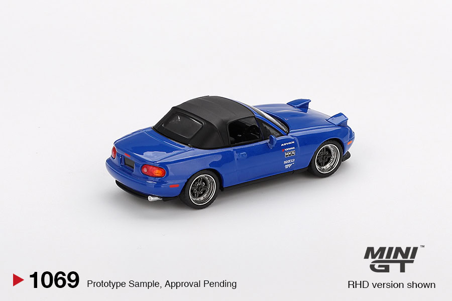 1:64 Mazda Miata MX-5 (NA) Tuned Version Dark Blue - obrazek 2