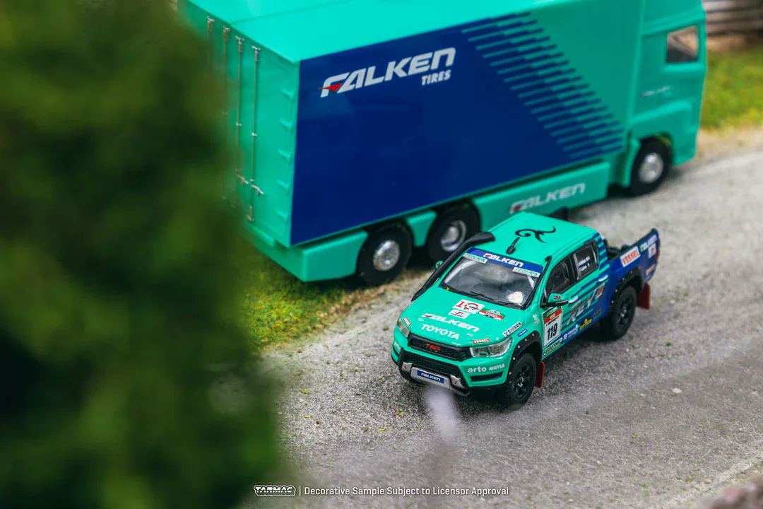1:64 TOYOTA HILUX AXCR 2017 - obrazek 6