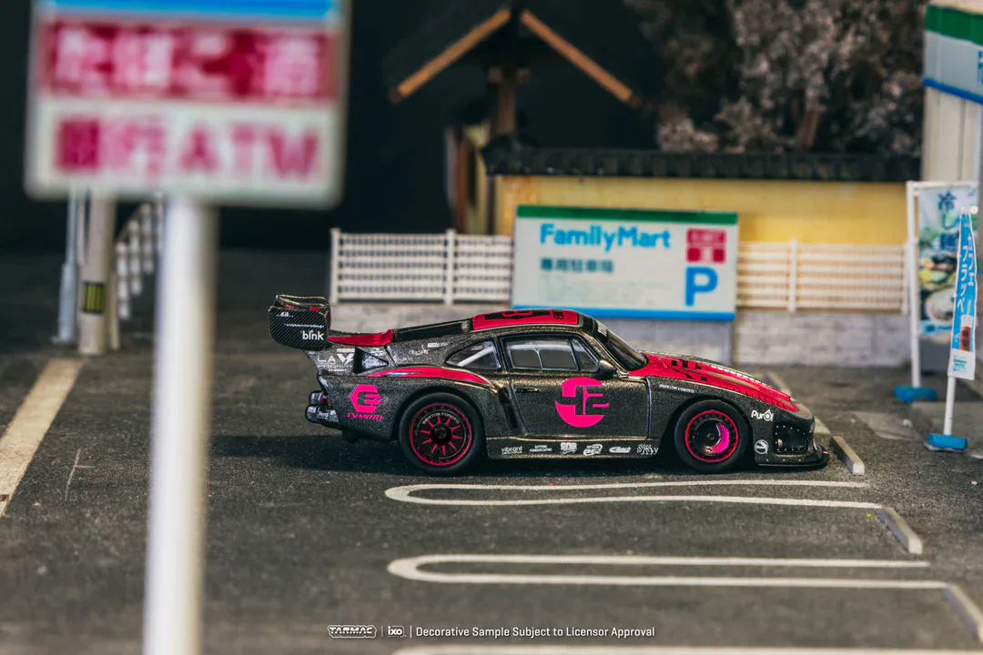 1:64 Porsche 935 K3V BISIMOTO - obrazek 7