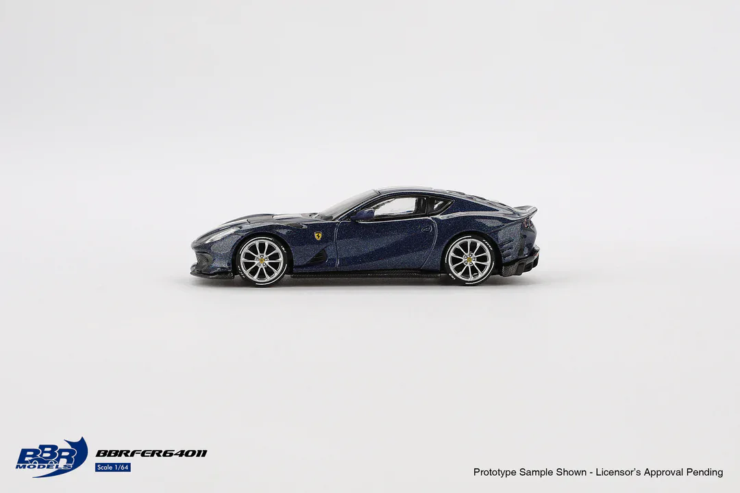 1:64 Ferrari 812 Competizione Blu Tour De France - obrazek 4
