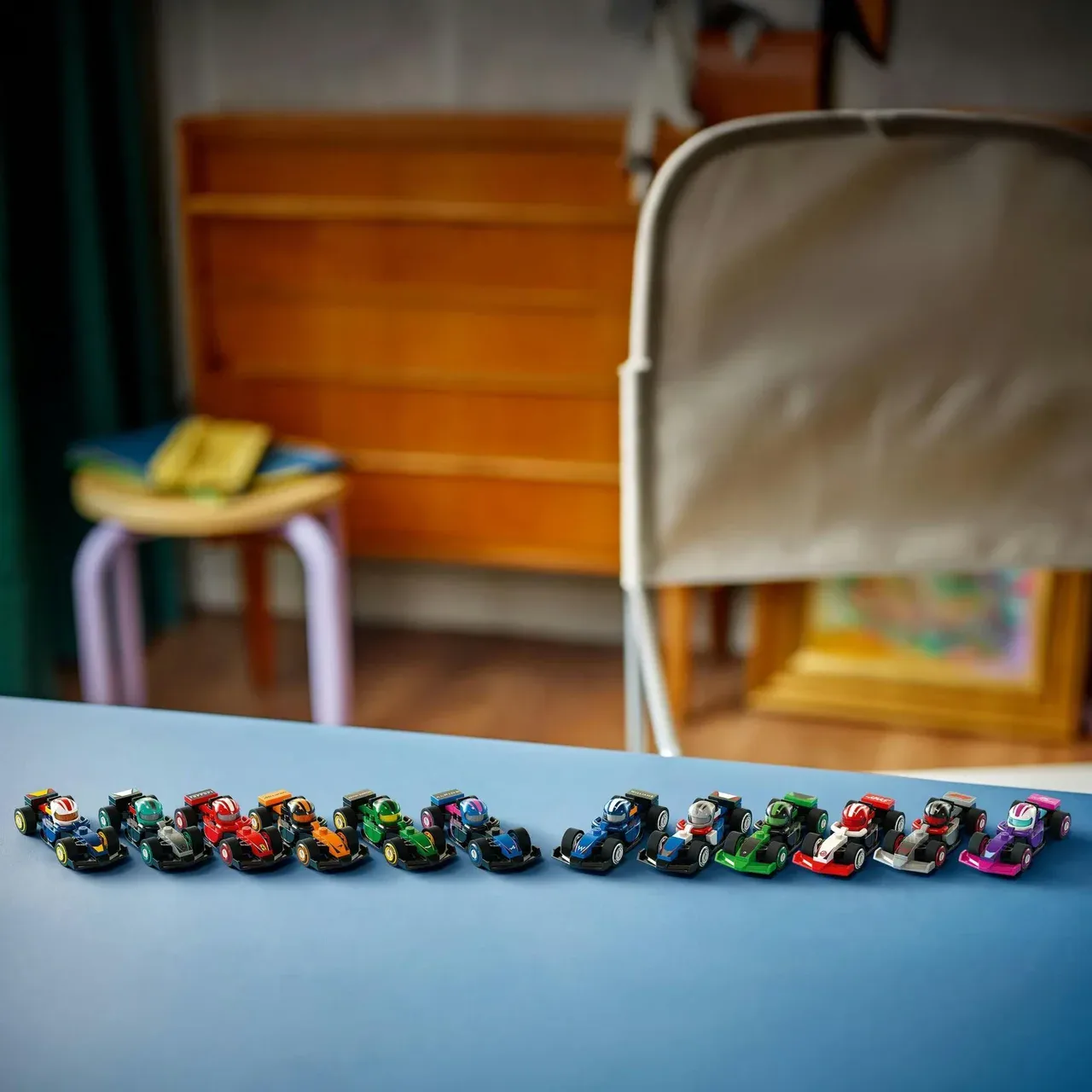 1:64 Lego Minifigures 71049 Kolekcjonerskie Bolidy F1 - obrazek 6