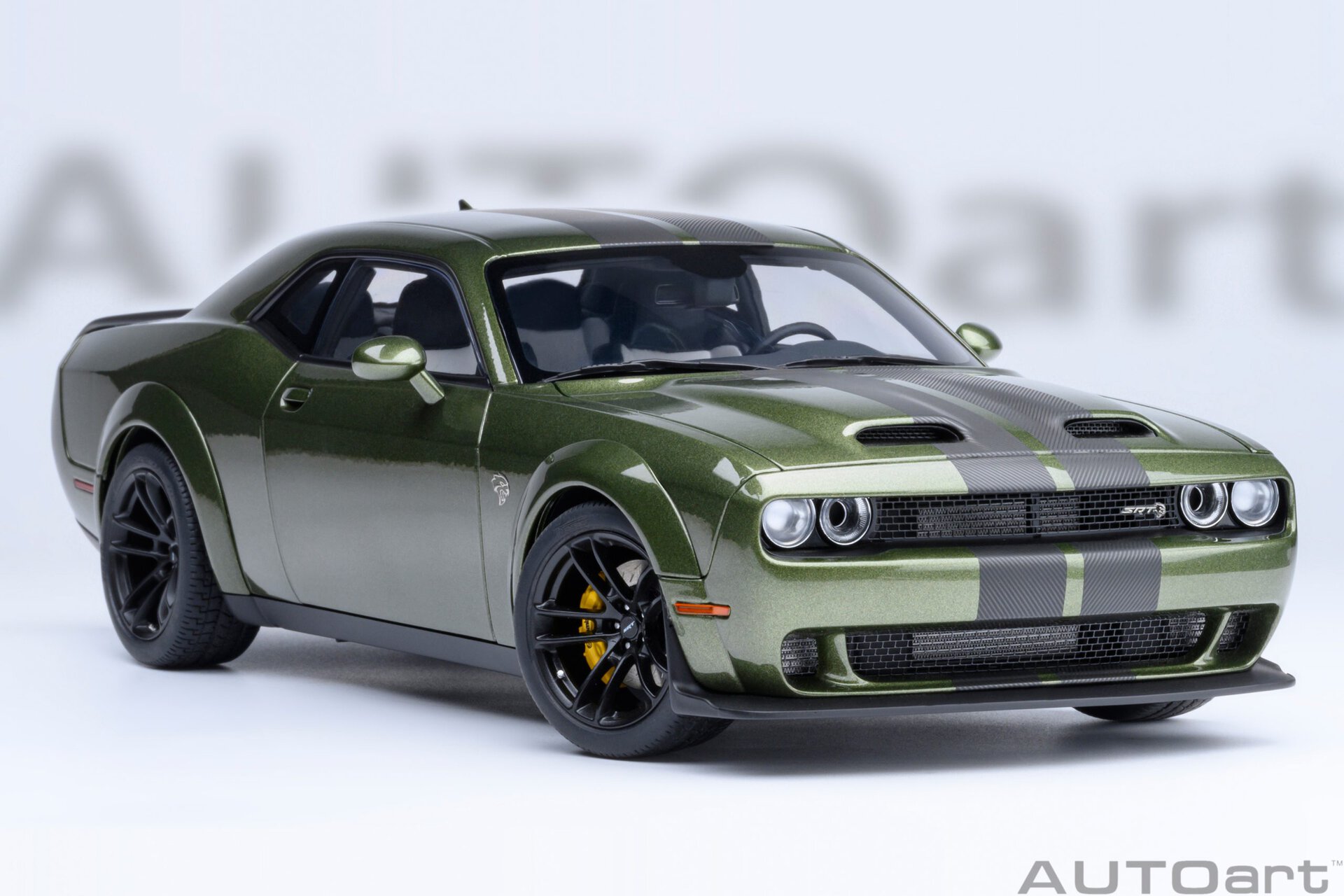 1:18 Dodge Challenger SRT JAILBREAK 2022 (F8 Green) - obrazek 20