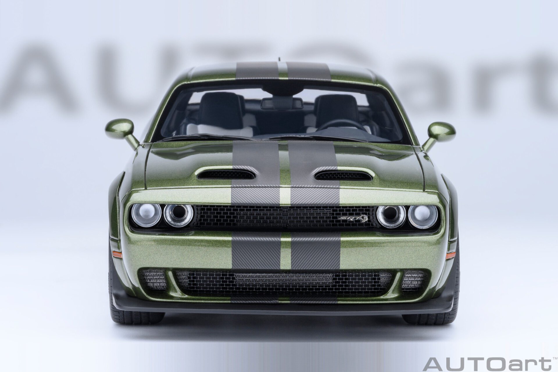 1:18 Dodge Challenger SRT JAILBREAK 2022 (F8 Green) - obrazek 10
