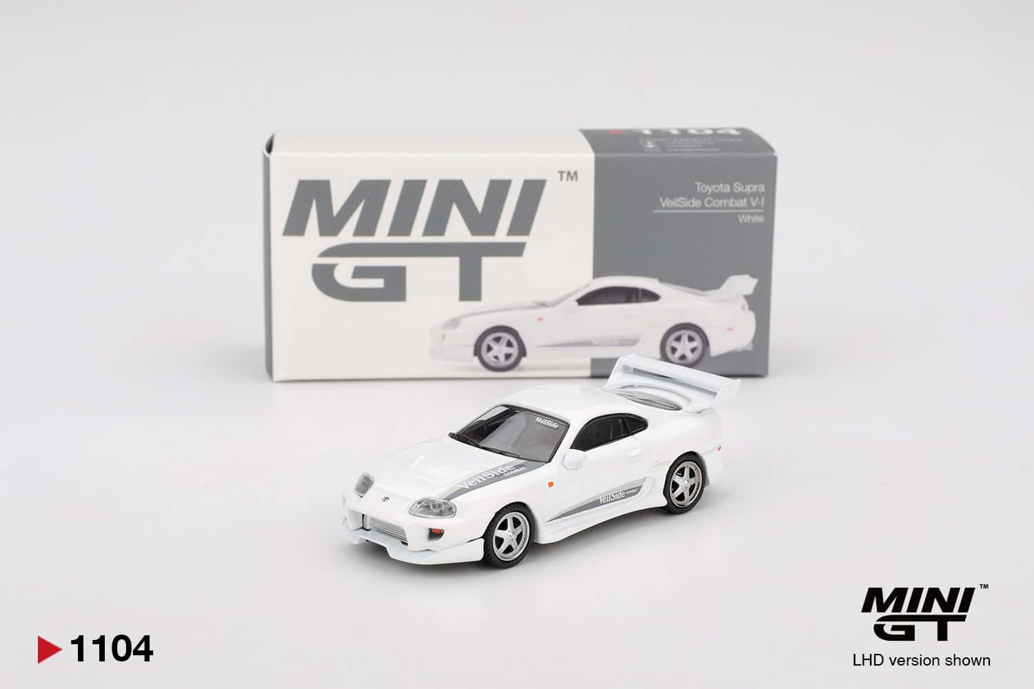 1:64 Toyota Supra VeilSide Combat V-I White - obrazek 2