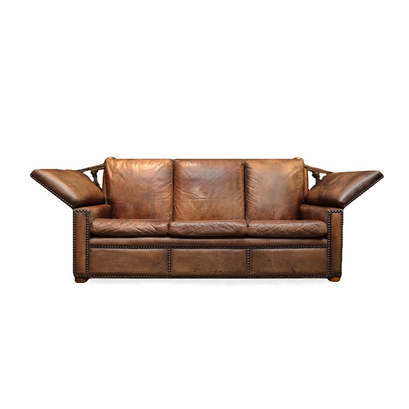 google-mister-chesterfield-19th-century-castle-sofa