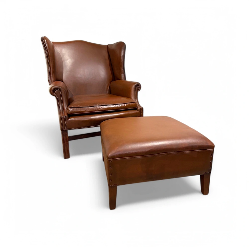 NR. 2299 XL Wingchair + footstool cognac rundleer 50+