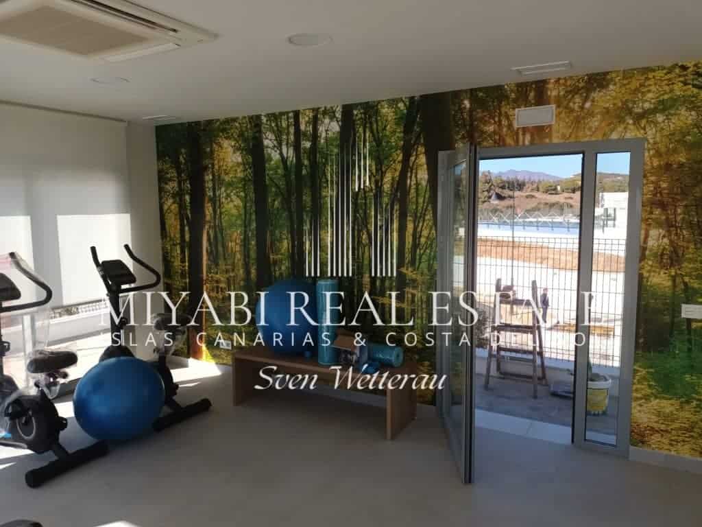 Ático en venta en Mijas, Costa del Sol: un estilo de vida de primera clase.