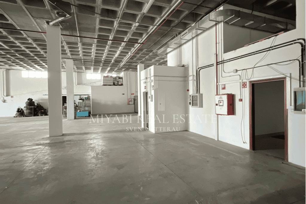Warehouse for Rent in Maspalomas – 996 m² Industrial Space with Flexible Options in El Tablero