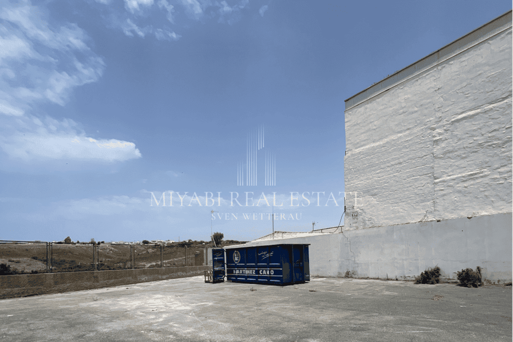 Warehouse for Rent in Maspalomas – 996 m² Industrial Space with Flexible Options in El Tablero