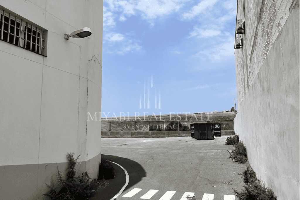Warehouse for Rent in Maspalomas – 996 m² Industrial Space with Flexible Options in El Tablero