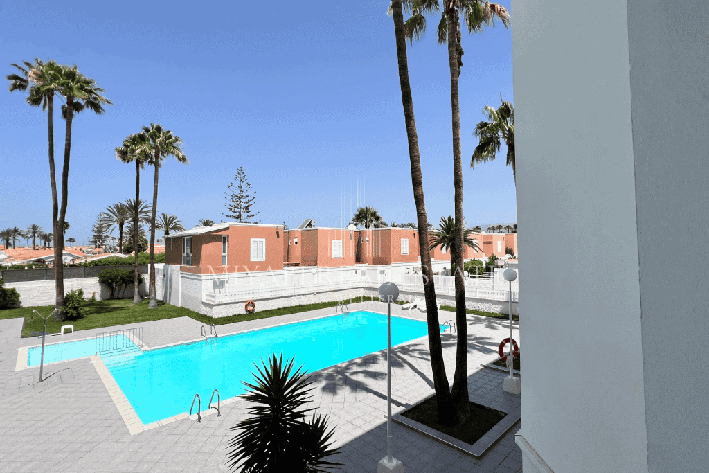 Licht, Raum, kürzlich renoviert und Pool – Ihre neue Wohnung in Playa del Inglés