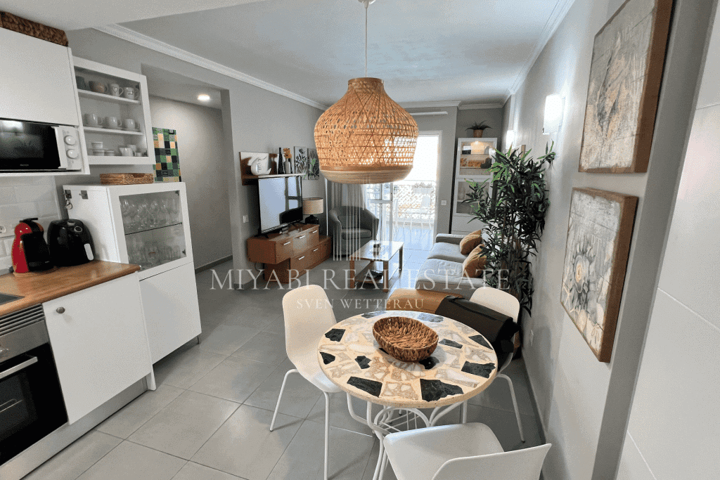 Licht, Raum, kürzlich renoviert und Pool – Ihre neue Wohnung in Playa del Inglés
