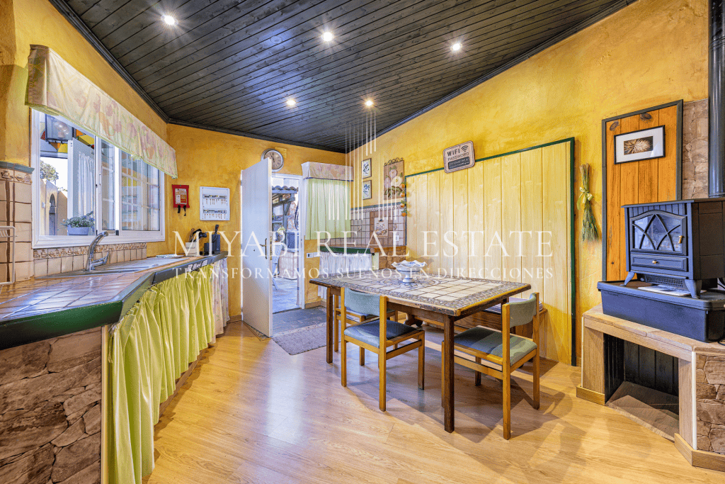 Licensed VV vacation rental business in Gran Canaria with 3 apartments