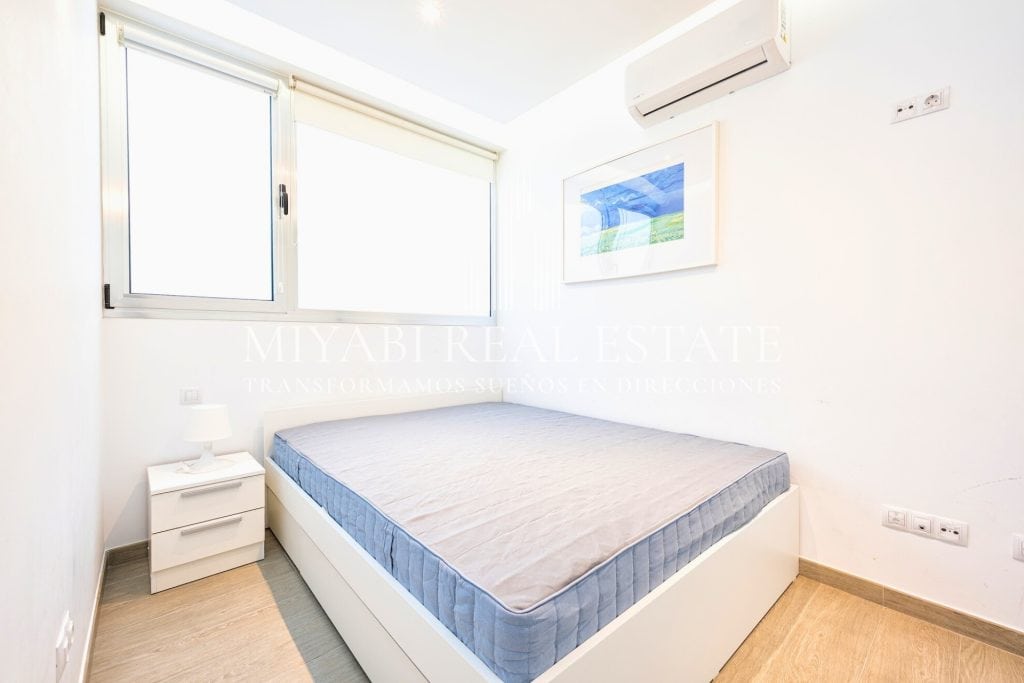 Fully Renovated 145 m² Apartment with Sea & City Views in Las Palmas de Gran Canaria