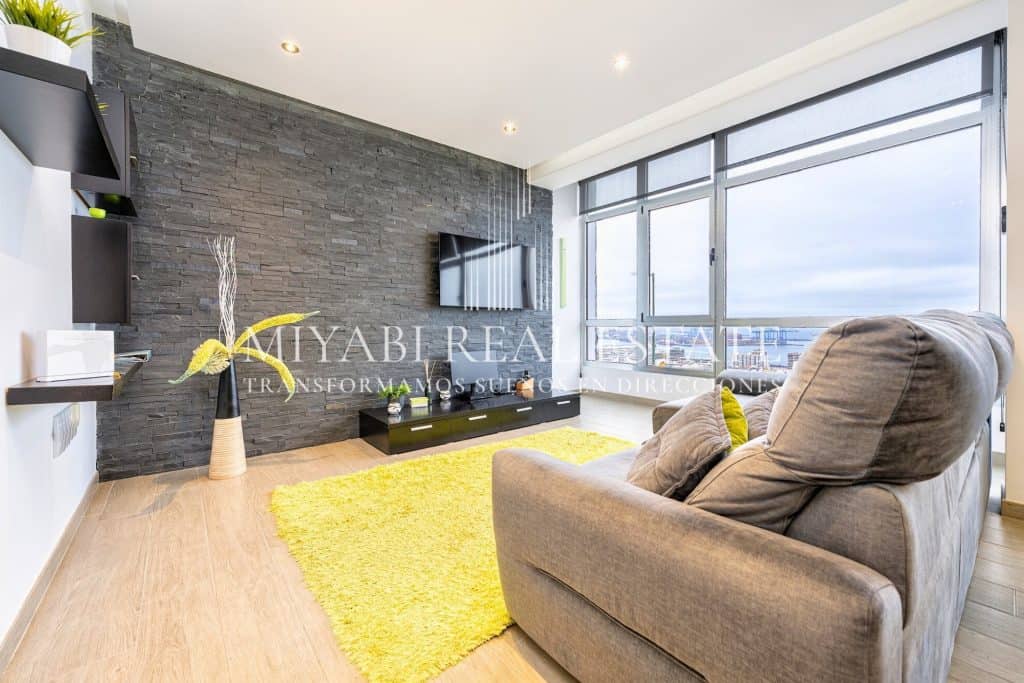 Fully Renovated 145 m² Apartment with Sea & City Views in Las Palmas de Gran Canaria