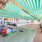 Restaurante con historia en Playa del Inglés – amplia terraza junto a piscina