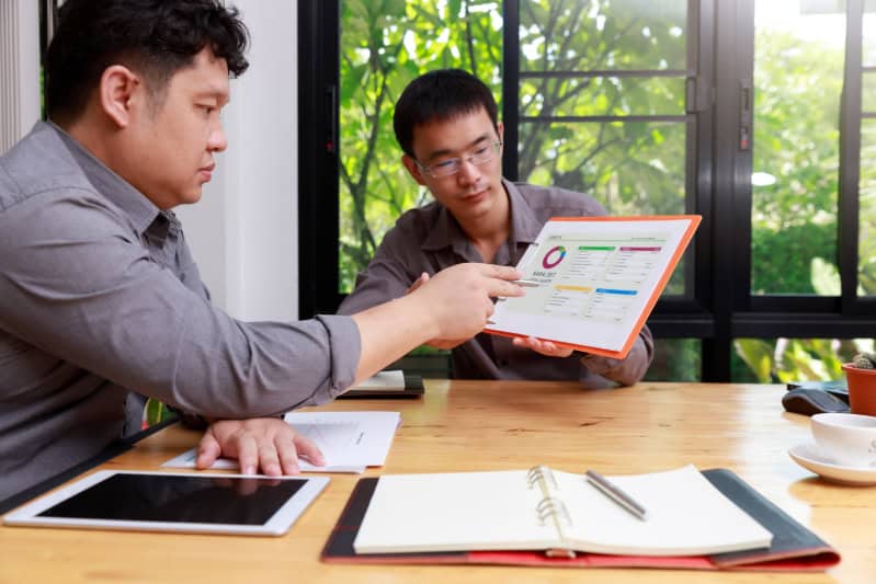 SGS Bonds vs T-bills: Key Differences for SG InvestorsSGS Bonds vs T-bills: Key Differences for SG Investors