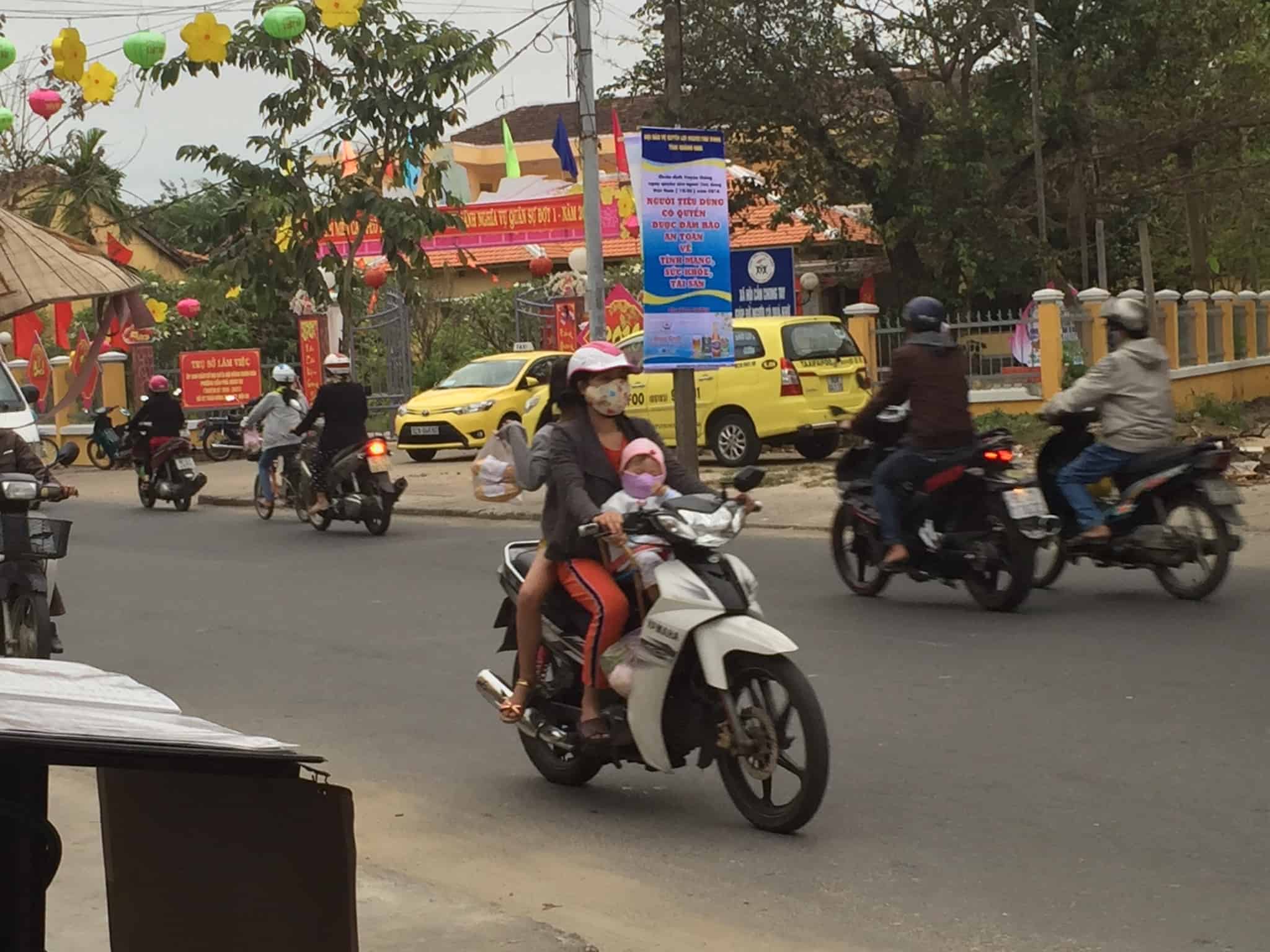 Skrædderbyen Hoi An og noget om børn og scootere