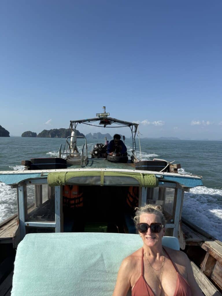 På tur fra koh yao noi til koh yao Yai longtail boat