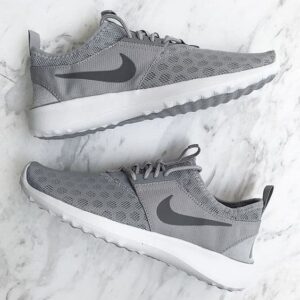 Garderobe tjek hos MormorMedStiletter