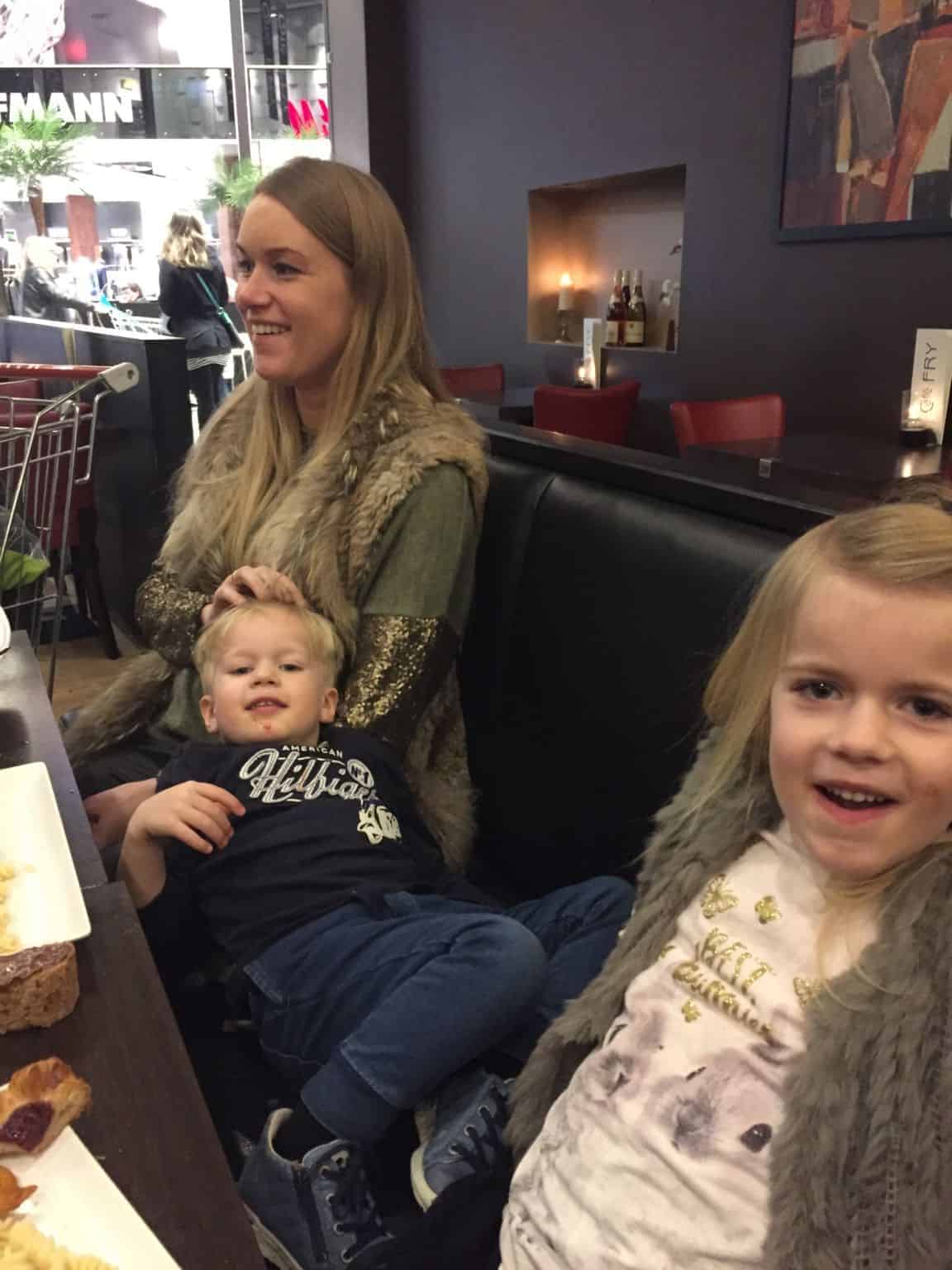 Skøn formiddag med alle mine kyllinger!