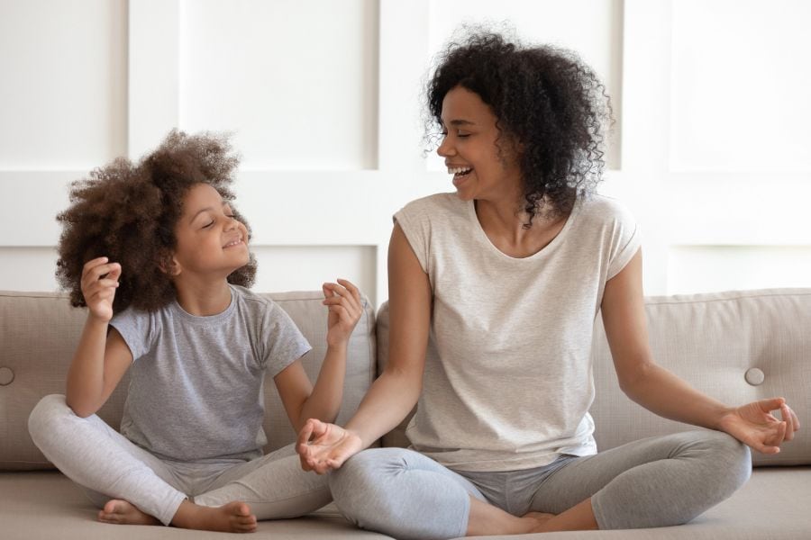 how does meditation work