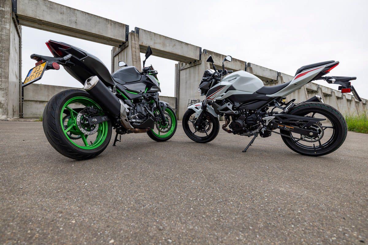 Gratis online lezen: oud tegen nieuw Kawasaki Z500 - Z400
