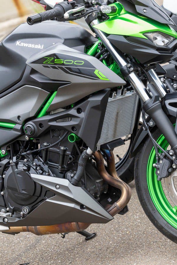 Gratis online lezen: oud tegen nieuw Kawasaki Z500 - Z400