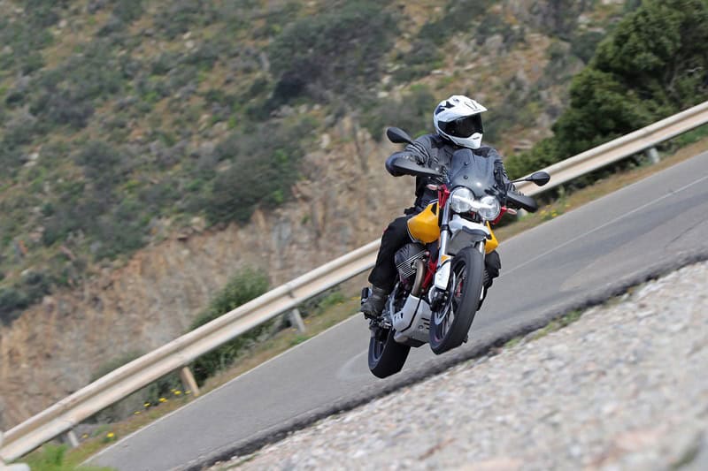 Eerste Test Moto Guzzi V85TT