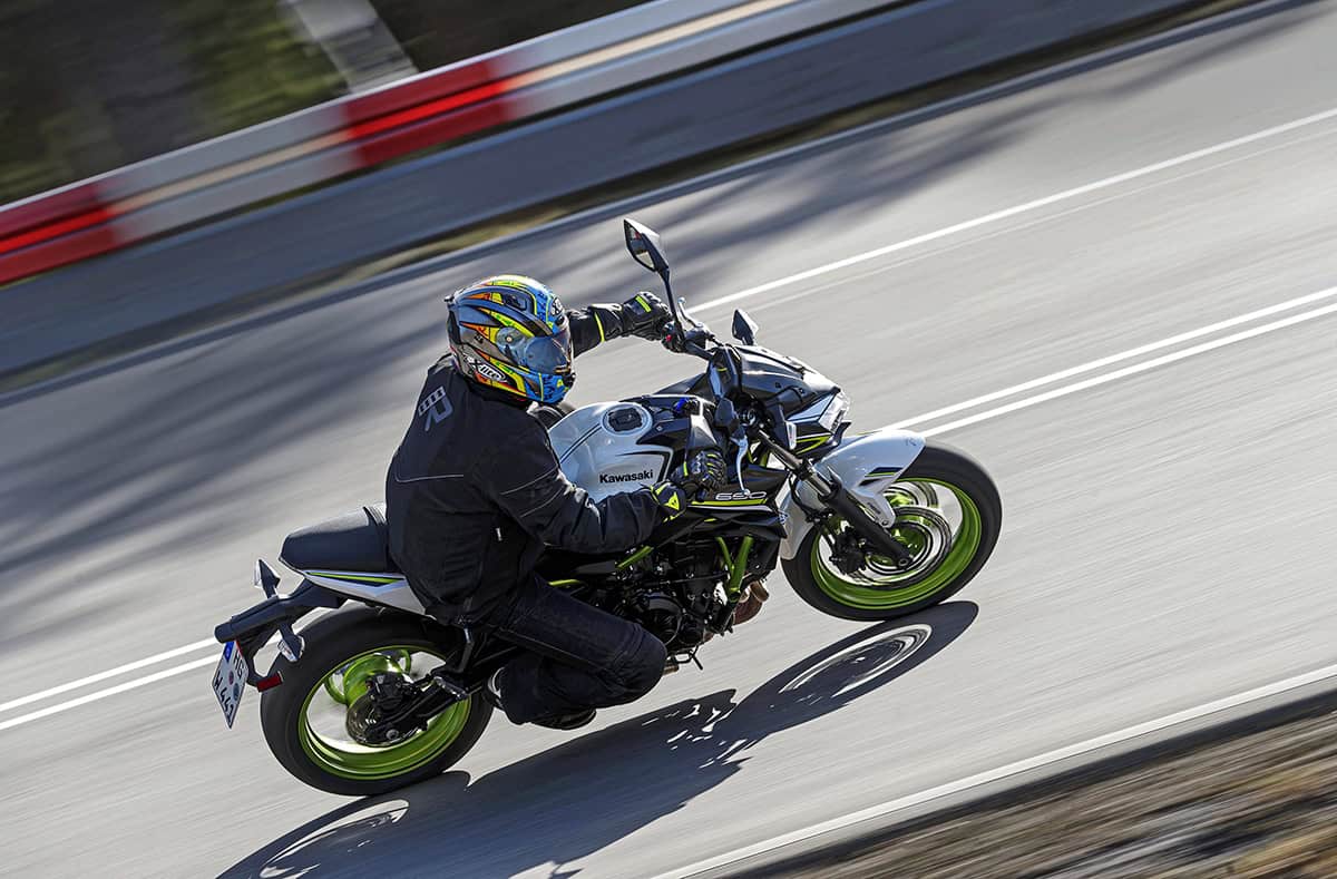 Dit zijn de zuinigste 10 motoren van 2021!