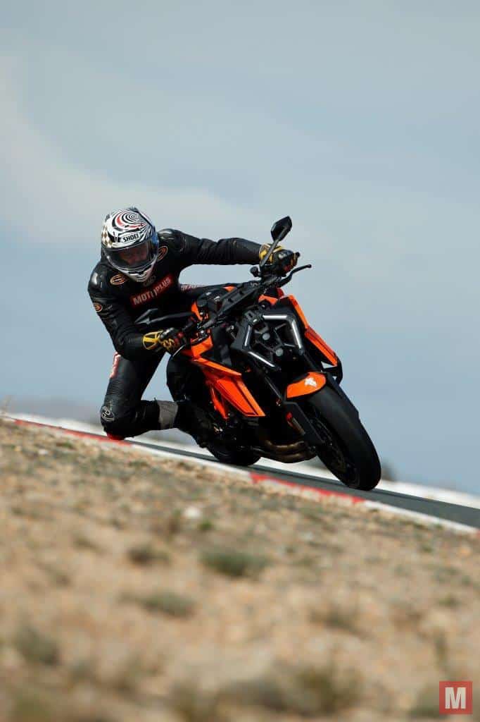 Eerste test KTM 1390 Super Duke R