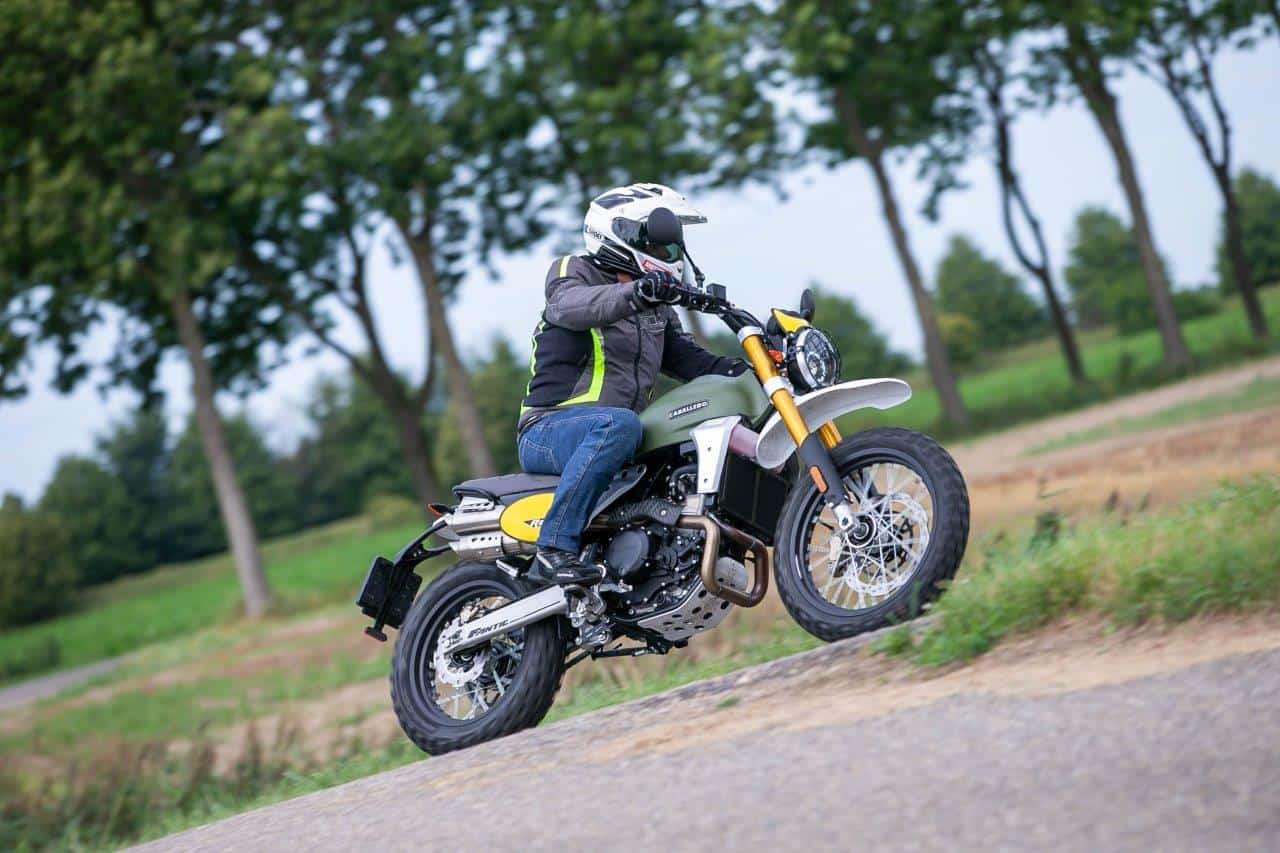 Dit zijn de zuinigste 10 motoren van 2021!