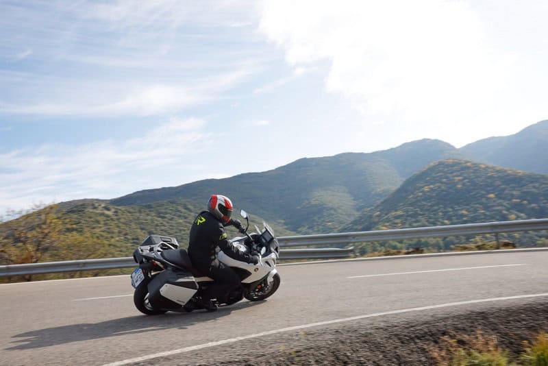 Eerste Test Honda NT1100