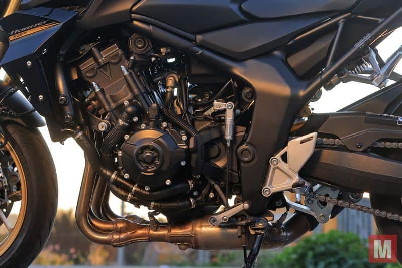 Gratis online lezen: eerste test Honda CB1000 Hornet SP