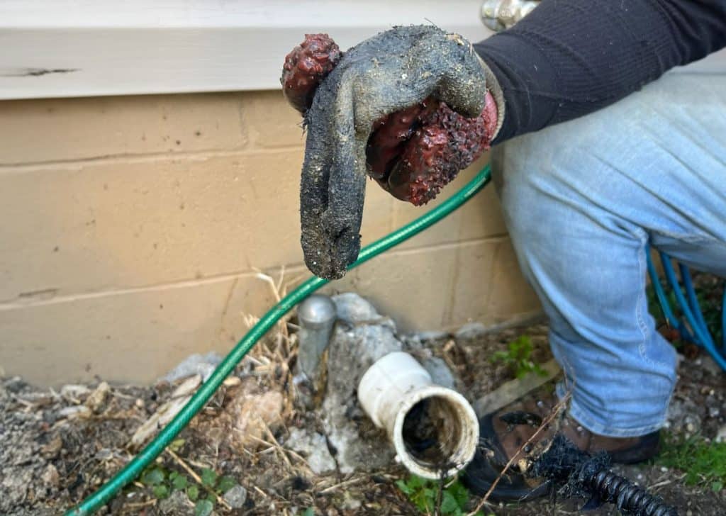 Items that cause drain clogs — what not to put down your drain to protect aging Macomb County sewer lines