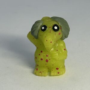 The Trash Pack Series 1 Special Edition Zombie Variant Mini Figure Ghoulish Glow In The Dark Lime Scaboon