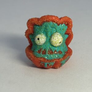 The Trash Pack Series 4 Ultra Rare Beach Trash Mini Figure Red Clammy