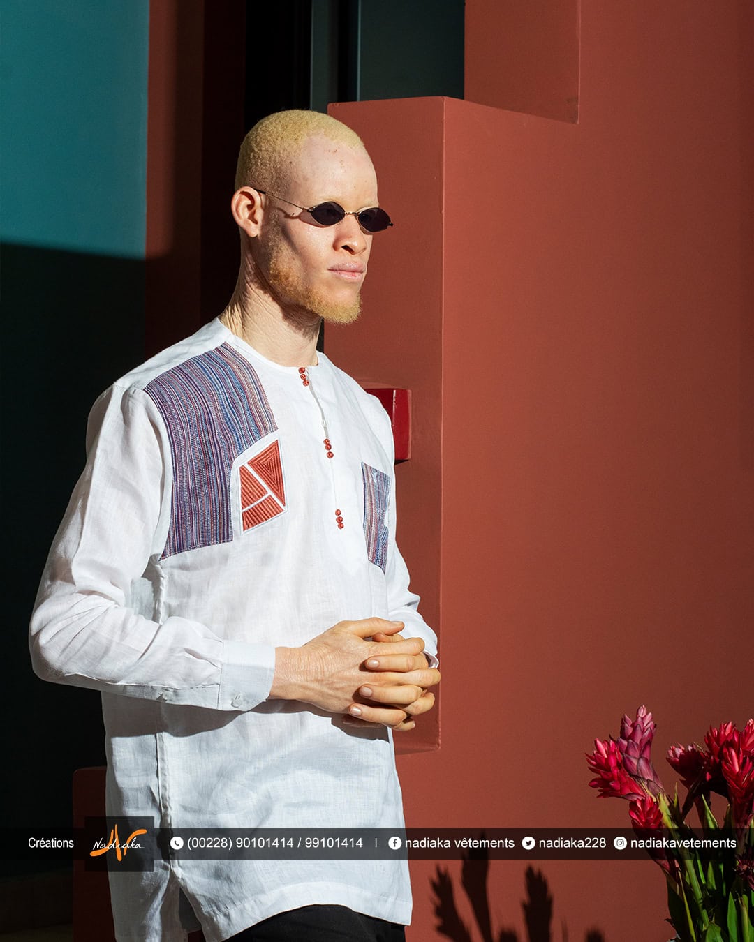 Chemise manches longues, en tissu lin blanc mix pagne tissé avec broderies.