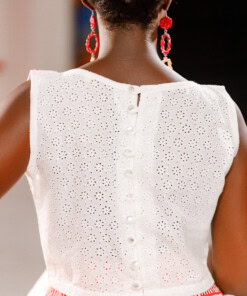 Ensemble top brodé et jupe taille haute brodée en tissu dentelle blanche