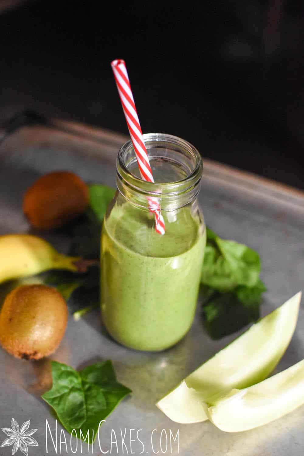 Kiwi Honeydew Smoothie [Recipe]
