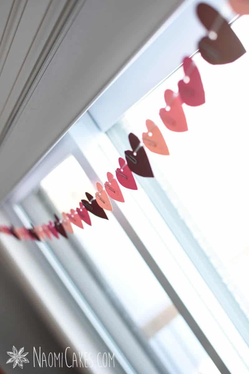 Valentine’s Craft Idea: Heart Window Garland [Tutorial]
