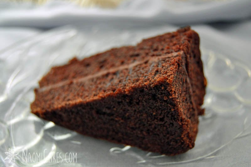 Super Simple Moist Chocolate Cake [Recipe]