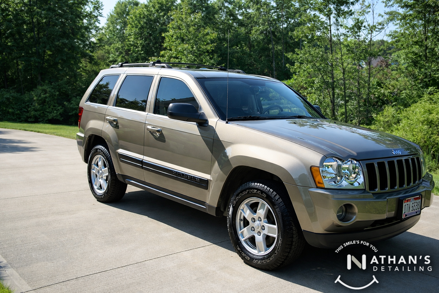 Tan jeep suv clean finish during mobile detailing