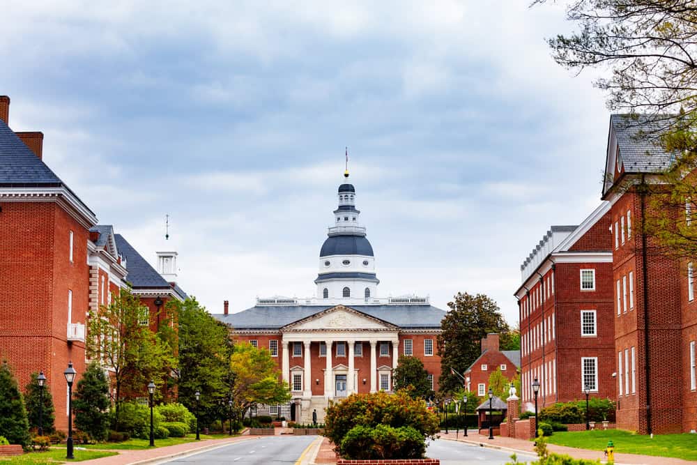 Maryland State House: A historic symbol of democracy in Annapolis.