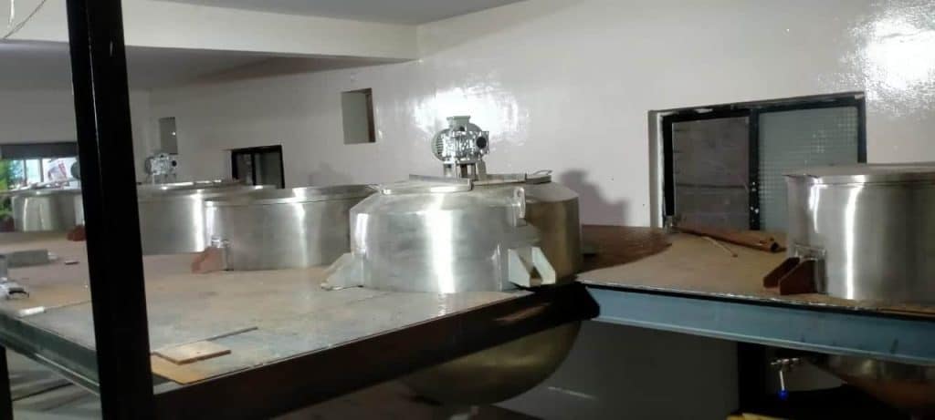 High-quality stainless steel dairy processing equipment for milk production and handling.