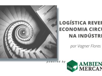 Escada em espiral em tons de cinza, simbolizando logística reversa e sustentabilidade na indústria.