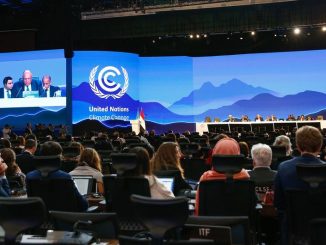 Cúpula de líderes mundiais na conferência sobre mudanças climáticas promovida pelas Nações Unidas, focada em estratégias de sustentabilidade e combate às mudanças climáticas.