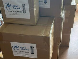 Filtros de água Água Camelo empacotados, prontos para entrega, garantindo qualidade e eficiência na purificação de água para uso residencial ou comercial.
