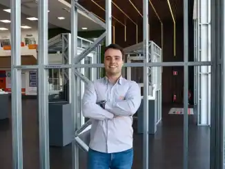 Estrutura metálica industrial para construção civil e projetos de engenharia.